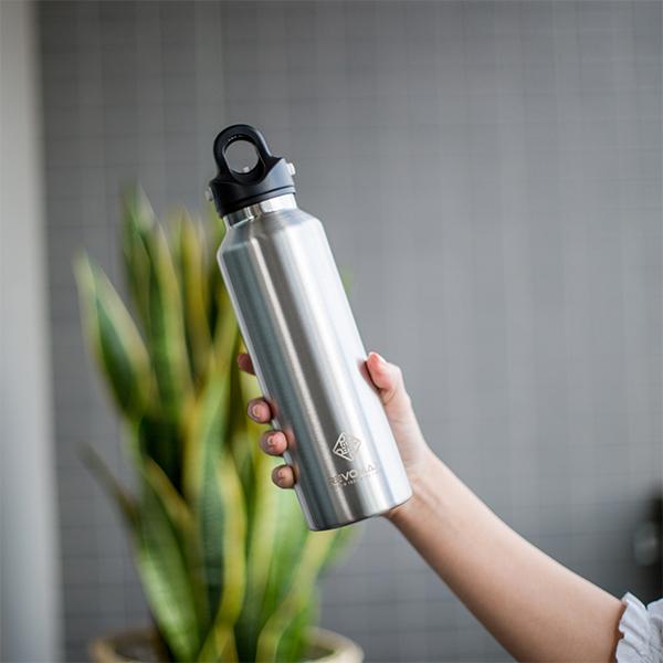 V12×REVOMAX 2 保冷ボトル　炭酸ok 新品未使用 V12×REVOMAX 2 保冷ボトル 炭酸ok 新品未使用 - メルカリ