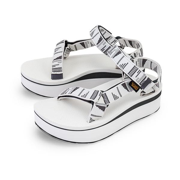 【並行輸入品】 在庫限り TEVA テバ FOOTWEAR フットウェア W FLATFORM UNIVERSAL フラットフォームユニバーサル 1008844 ウィメンズ 厚底 | Teva | 09