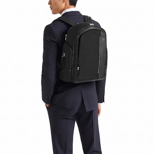 TUMI（トゥミ） 【並行輸入品】 TUMI ARRIVE アライブ ラーソン