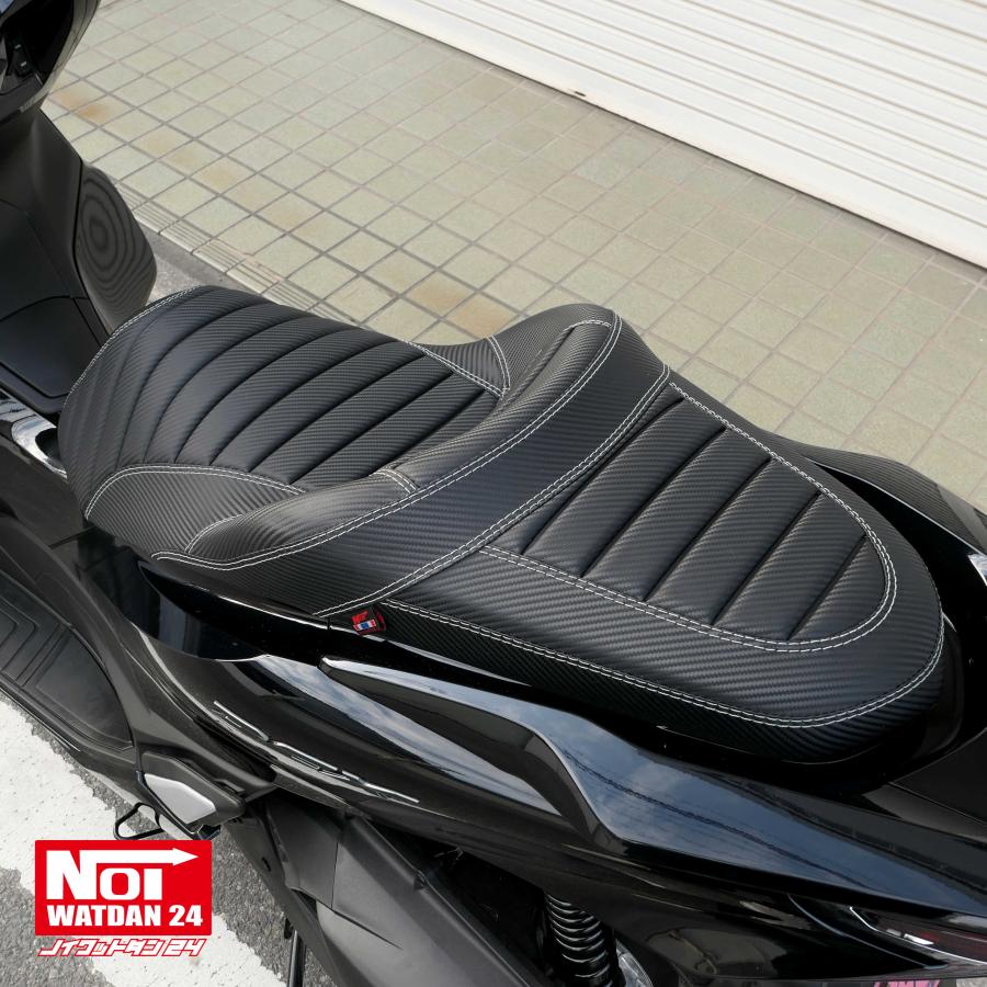 PCX　ローダウンシート　PCX160 PCX150 PCX125　NOI WATDAN24　段付きタックロール　約2cmローダウン　カーボンブラック/ホワイトステッチ　高反発ウレタン内蔵 | ホンダ | 11
