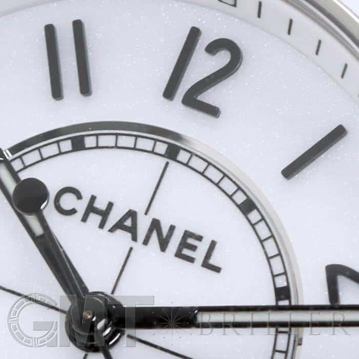 CHANEL シャネル J12 ホワイトセラミック 33mm H5698 新品 CHANEL シャネル J12 ホワイトセラミック 33mm H5698 新品