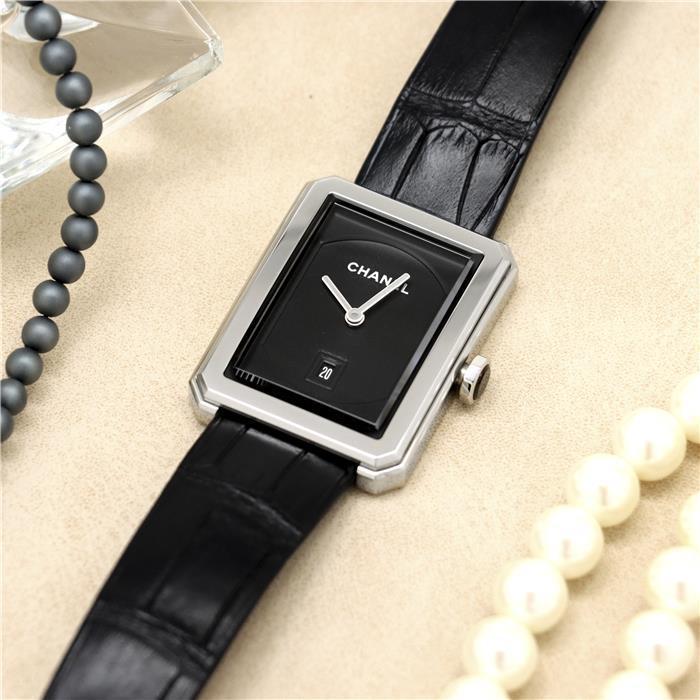 CHANEL シャネル　ボーイフレンド　H4884 CHANEL シャネル ボーイフレンド H4884 ブラック 中古レディース