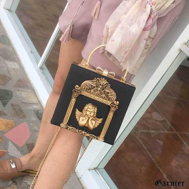 ロココ　ショルダーバッグ メンズにも大人気 Marc Jacobs ロゴ クロスボディーユニセックス (MARC