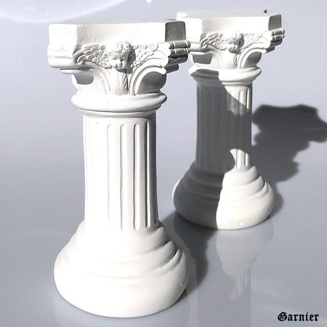 ローマ柱と可愛いうさぎオブジェセット　ホワイト