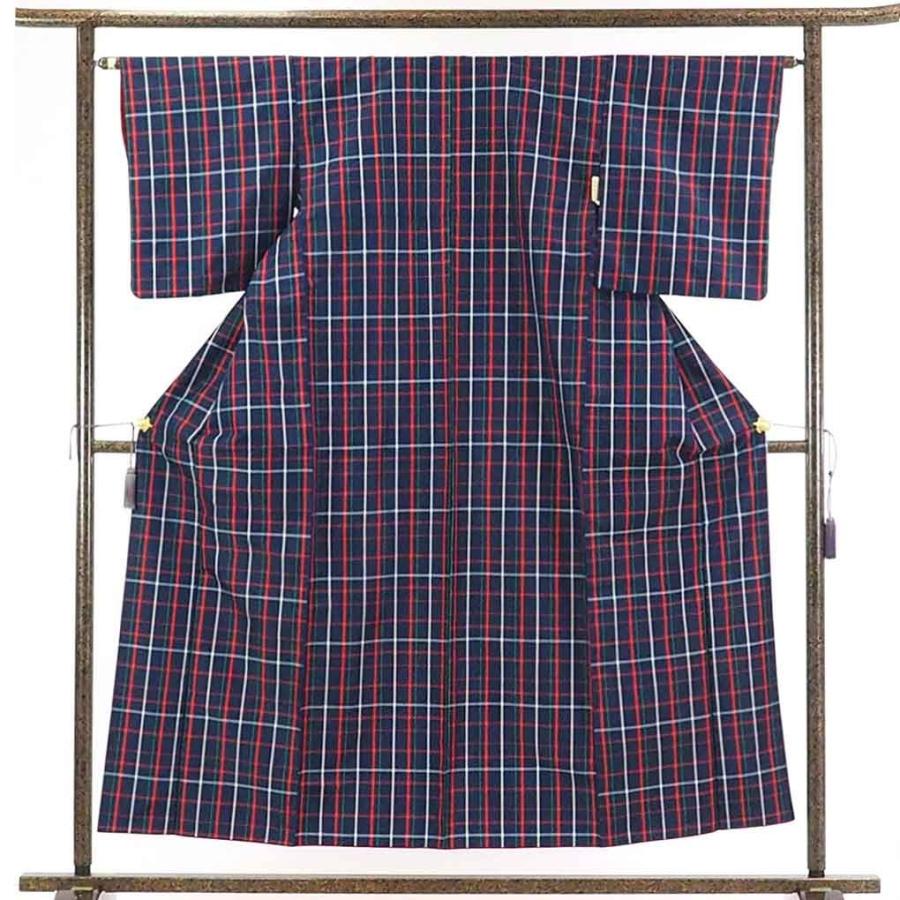 紬 リサイクル着物 身丈155cm 裄63cm 前幅24cm 後幅30cm 袖丈49cm レディース 袷 格子 裄Mサイズ 秋冬春用 正絹（シルク）紺地 美品