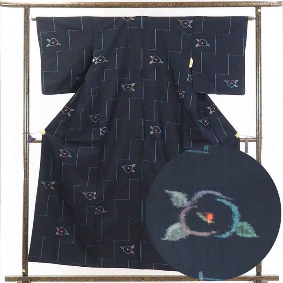 紬 身丈157.5cm 裄丈66.5cm 正絹 逸品 【中古】 紬 身丈157cm 裄丈65cm M 袷 アンサンブル 桜 亀甲 黒 正絹 優品