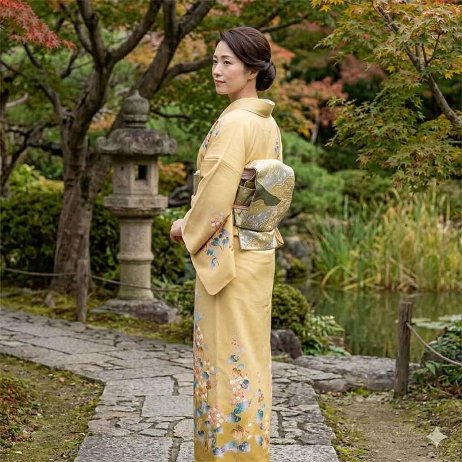 ②正絹　訪問着　付下げ　上品な花柄　たとう紙付き レディース ②正絹 訪問着 付下げ 上品な花柄 たとう紙付き