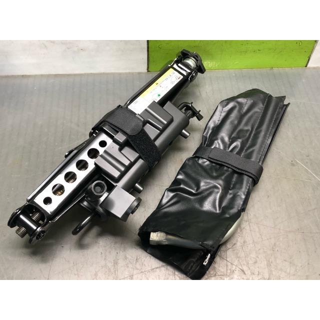 アウディ A3 DBA-8VCPTL ジャッキ : 長崎リパーツ ヤフーショップ