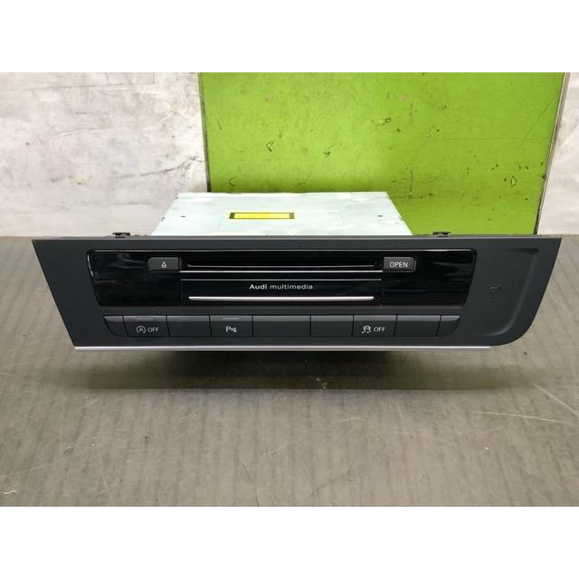 アウディ A6 DBA-4GCHVS カーナビゲーション ※モニター欠品 : 長崎