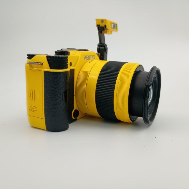 ペンタックス PENTAX Q7 黄色 ミラーレス 一眼レフ デジタルカメラ SMC