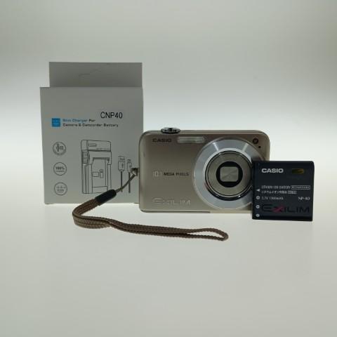 CASIO（カシオ） Casio EXILIM EX-Z1050 コンパクトデジタルカメラ