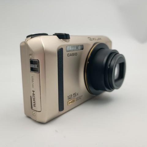 CASIO（カシオ） Casio EXILIM EX-ZR300 コンパクトデジタルカメラ