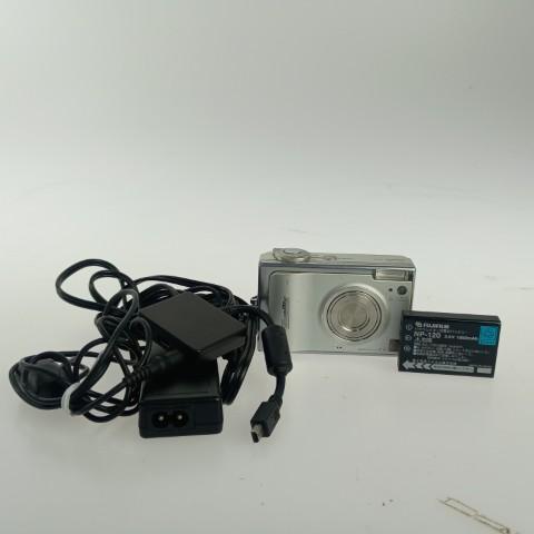 FUJIFILM（フジフイルム） FUJIFILM FINEPIX F10 Silver コンパクト