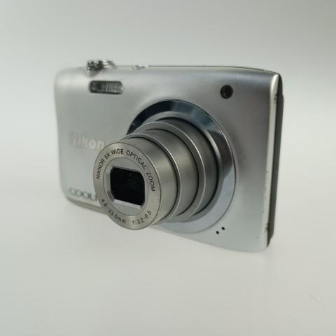 ニコン（Nikon） Nikon COOLPIX A100 Silver コンパクトデジタルカメラ