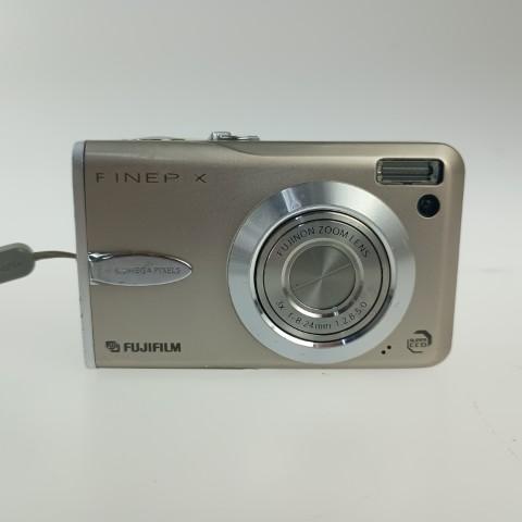 FUJIFILM（フジフイルム） FUJIFILM FINEPIX F30 コンパクトデジタル