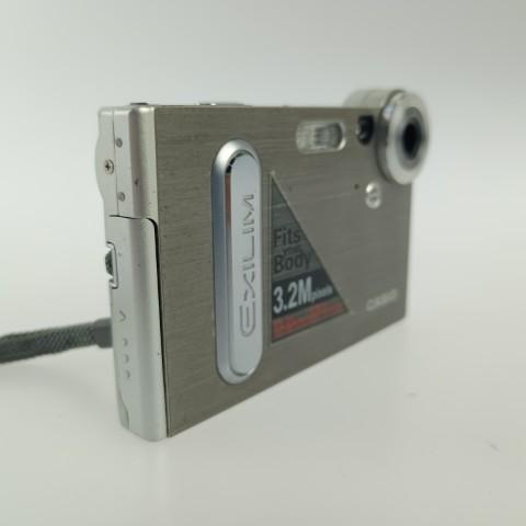 CASIO（カシオ） Casio EXILIM EX-S3 コンパクトデジタルカメラ