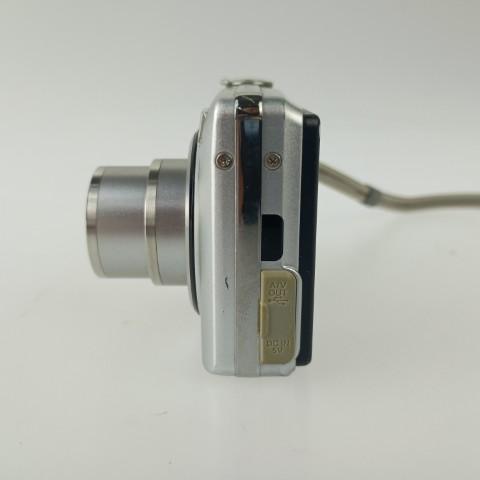 FUJIFILM（フジフイルム） FUJIFILM Finepix F40 fd Silver コンパクト