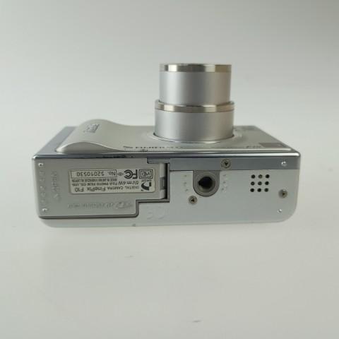FUJIFILM（フジフイルム） FUJIFILM FinePix F10 Silver コンパクト