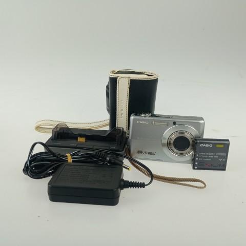 【極美品】 CASIO EX-Z500 EXILIM デジカメ シルバー 外箱付 CASIO（カシオ） Casio EXILIM EX-Z500 Silver コンパクトデジタル