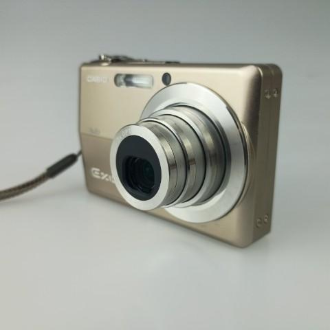 CASIO（カシオ） Casio EXILIM EX-Z600 コンパクトデジタルカメラ