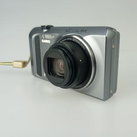 CASIO（カシオ） Casio EXILIM EX-ZR400 コンパクトデジタルカメラ