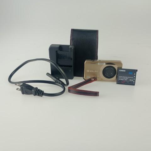CASIO（カシオ） Casio EXILIM EX-Z90 コンパクトデジタルカメラ