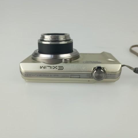 CASIO（カシオ） Casio EXILIM EX-ZS150 コンパクトデジタルカメラ