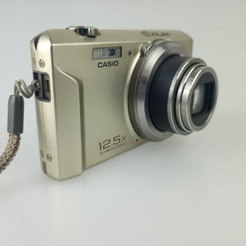 CASIO（カシオ） Casio EXILIM EX-ZS150 コンパクトデジタルカメラ