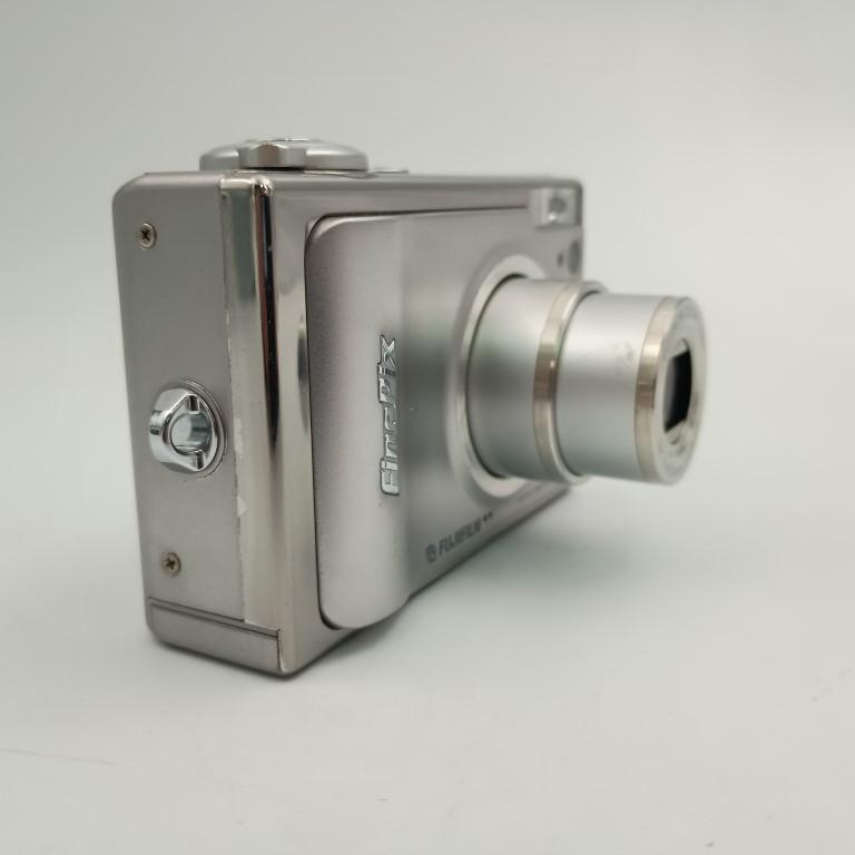 FUJIFILM（フジフイルム） FUJIFILM Finepix F11 Silver コンパクト