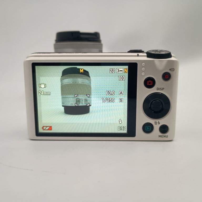 CASIO EXILIM EX-ZR100 コンパクトデジタルカメラ ホワイト CASIO（カシオ） Casio EXILIM EX-ZR100 White コンパクトデジタル