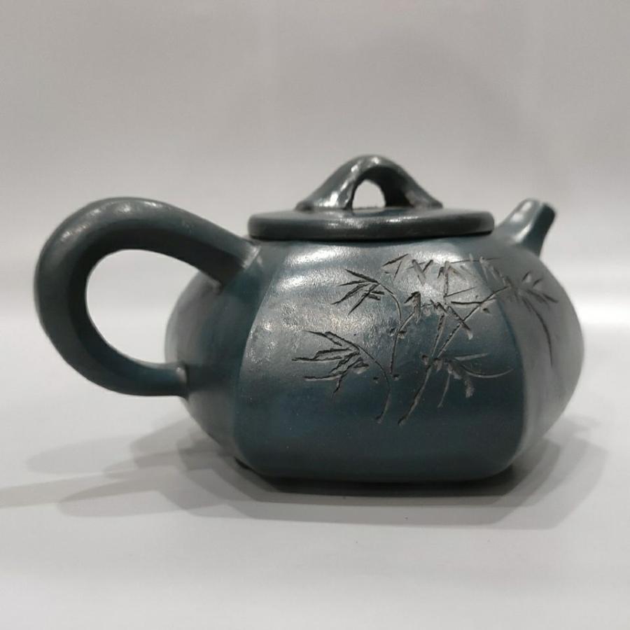 台湾の古骨董品が所蔵する老紫砂壺 茶器セット : ゴーゴー 台湾の古骨董品が所蔵する老紫砂壺 茶器セット : ゴーゴー
