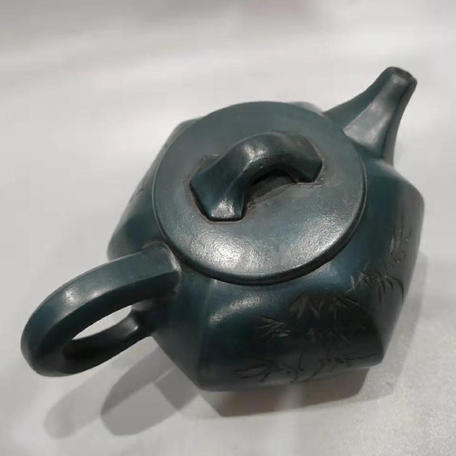 台湾の古骨董品が所蔵する老紫砂壺 茶器セット : ゴーゴー 台湾の古骨董品が所蔵する老紫砂壺 茶器セット : ゴーゴー