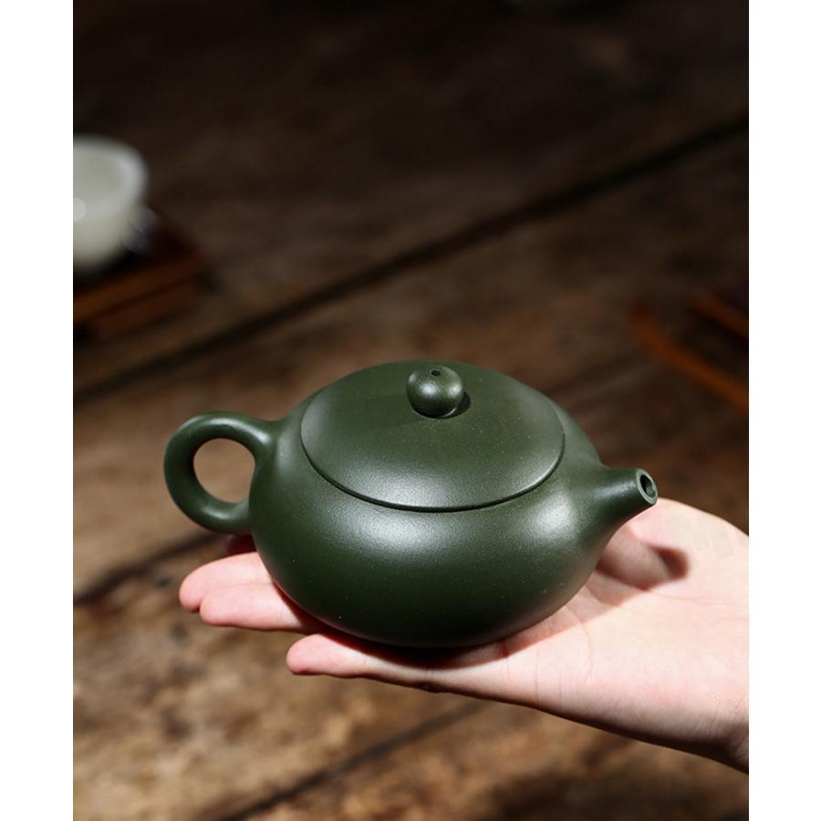 中国茶器・茶壺 扁西施緑泥壺 王先生(濃紫茶)190ml(宜興紫砂 中国茶器・茶壺 扁西施緑泥壺 王先生(濃紫茶)190ml(宜興紫砂