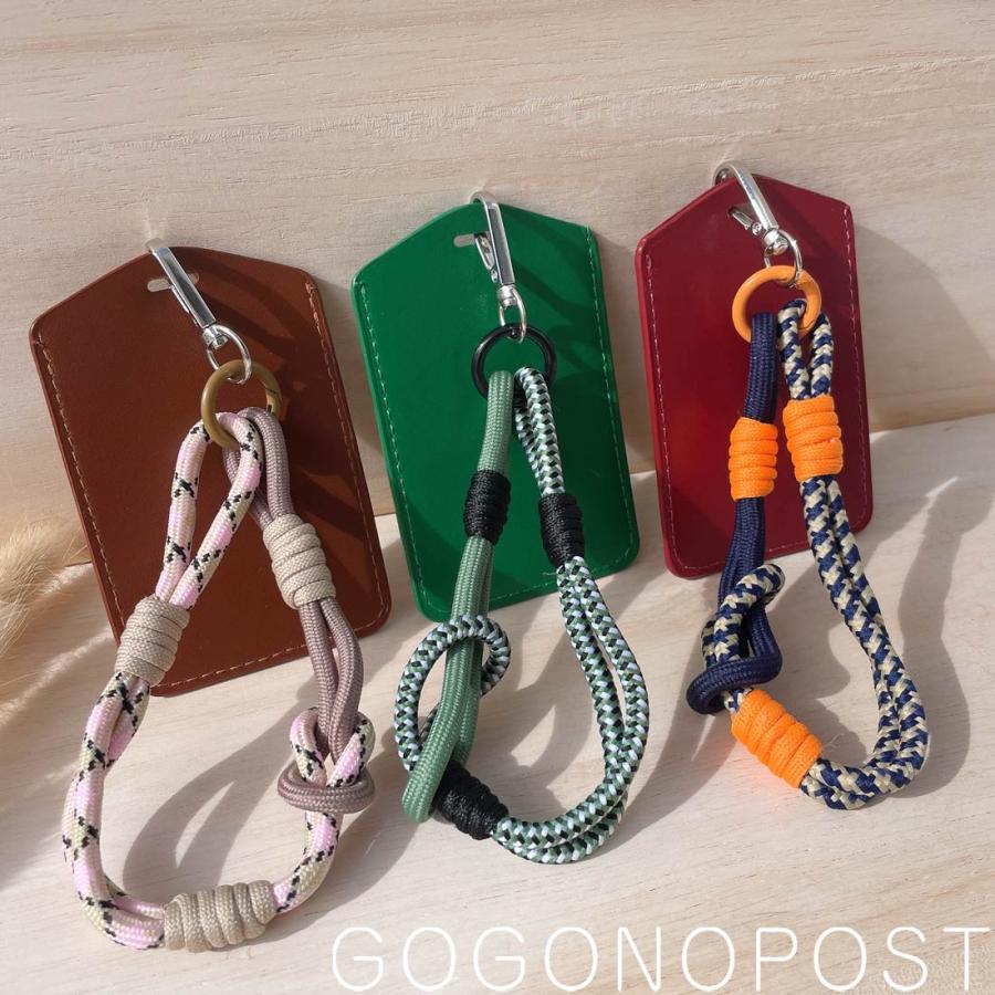 フェイクレザー大人色パスケース パラコードストラップ付き 定期入れ