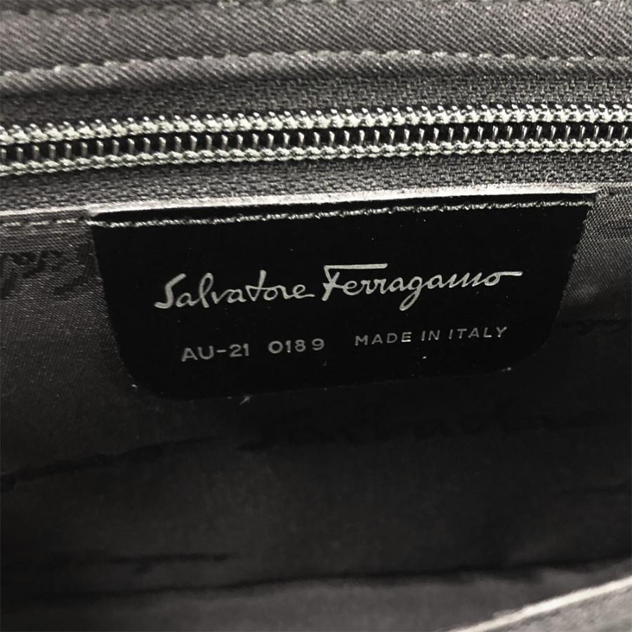 FERRAGAMO（フェラガモ） チェーンショルダーバッグ ナイロン