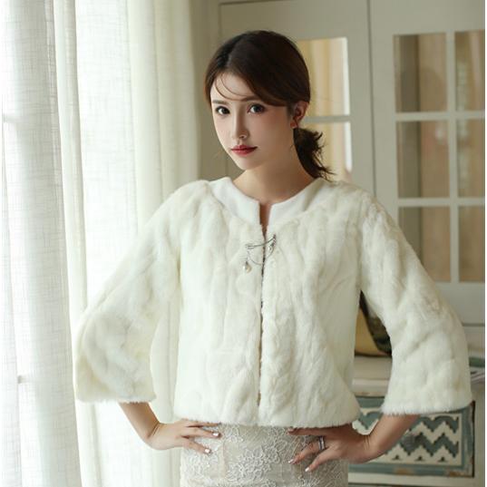 ブライダルケープ 花嫁 安い ウエディングショール 秋冬 結婚式 ファーボレロ 長袖 二次会 パーティー ウェディングケープ ショール 発表会ケープ 披露宴 肩掛け Sale