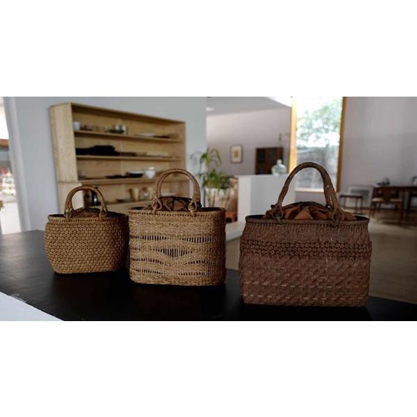 山葡萄 かご バッグ かごバッグ 六角花編み 本革ハンドルカバーおまけ カゴバッグ 山ぶどう 高級 花編み ギフト プレゼント 山葡萄 かご バッグ Tb0008 悟空 通販 Yahoo ショッピング