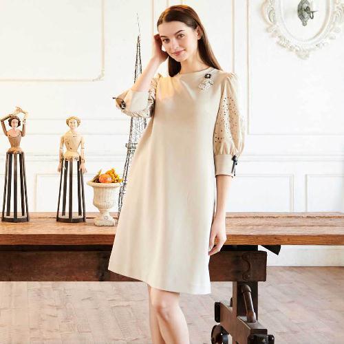 T ポイント5倍 ミセス服 大人かわいい スーパービューティ 大人かわいい服 42 Ll L ベージュ レース ブランドロゴテープ飾りワンピース Beauty Super スーパービューティ オーラボ ワンピース チュニック Www Universitaria Cl