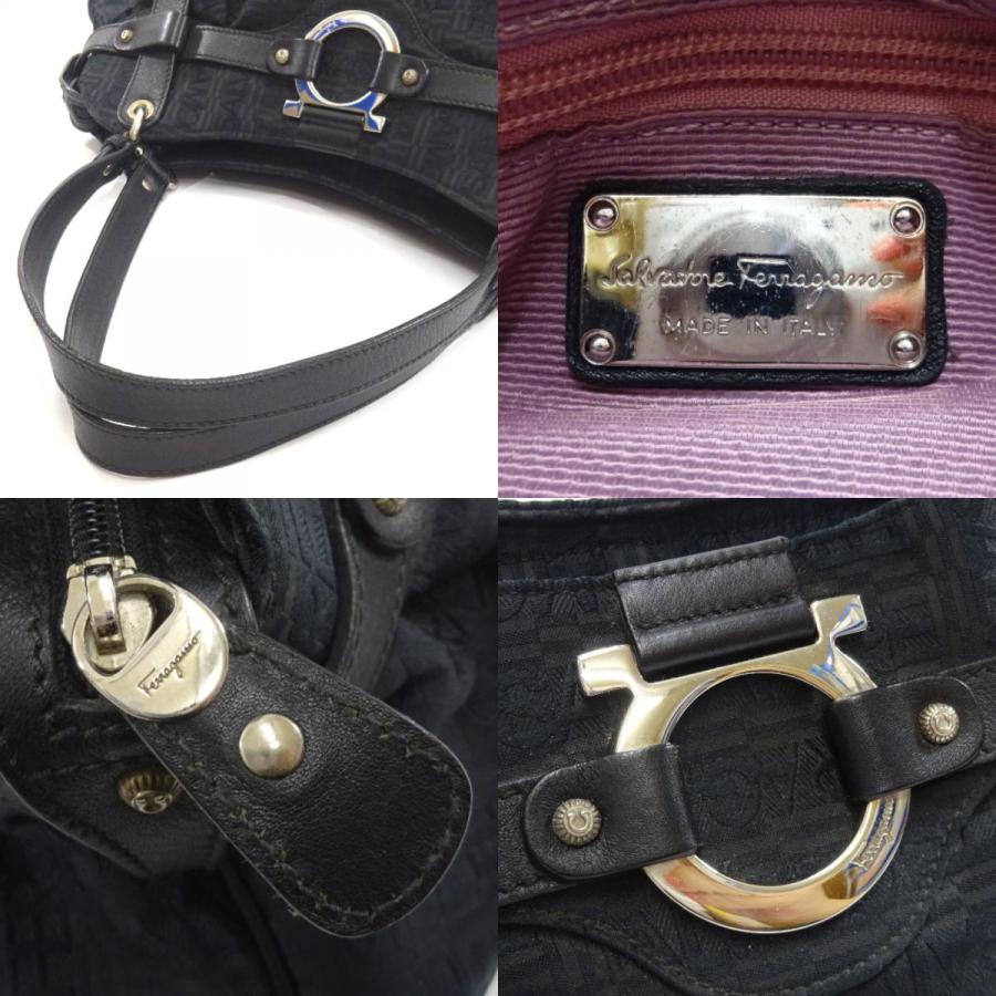 サルヴァトーレフェラガモ ガンチーニ ロゴ ショルダーバッグ