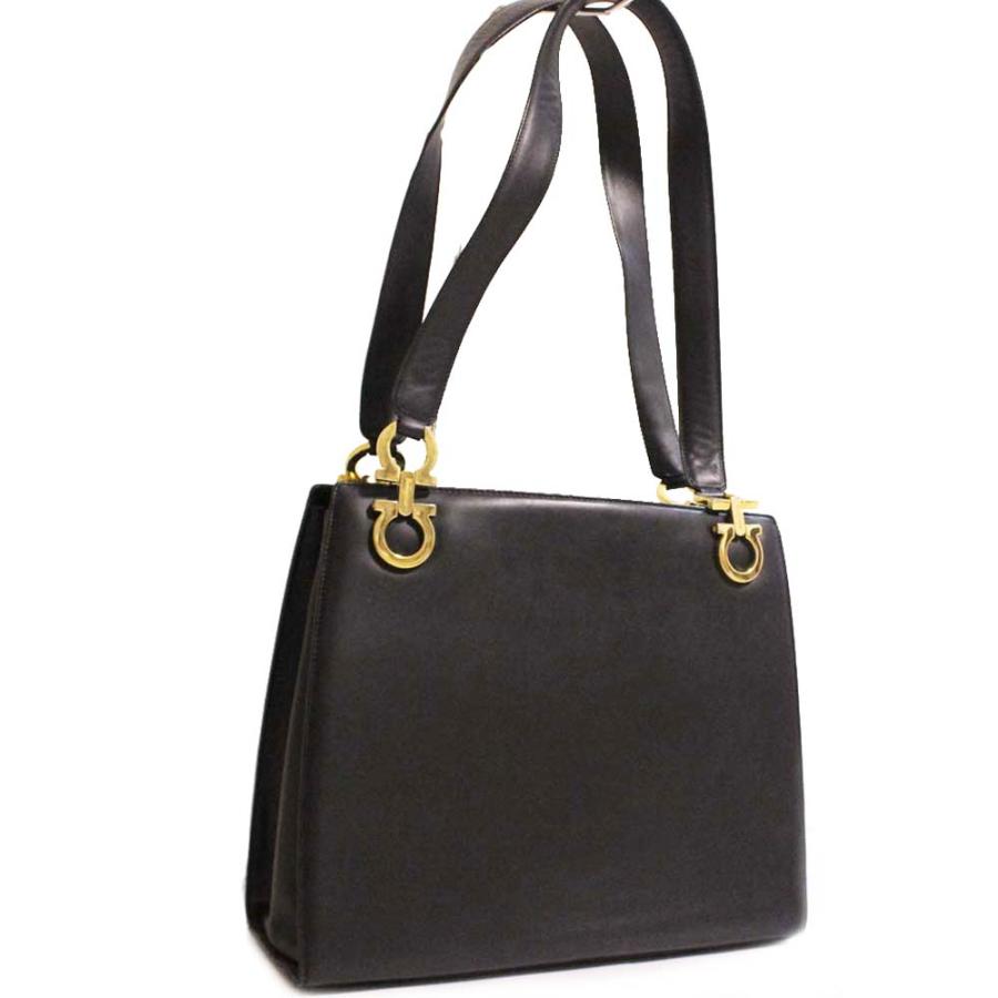 サルヴァトーレフェラガモ ガンチーニ ショルダーバッグ レディース