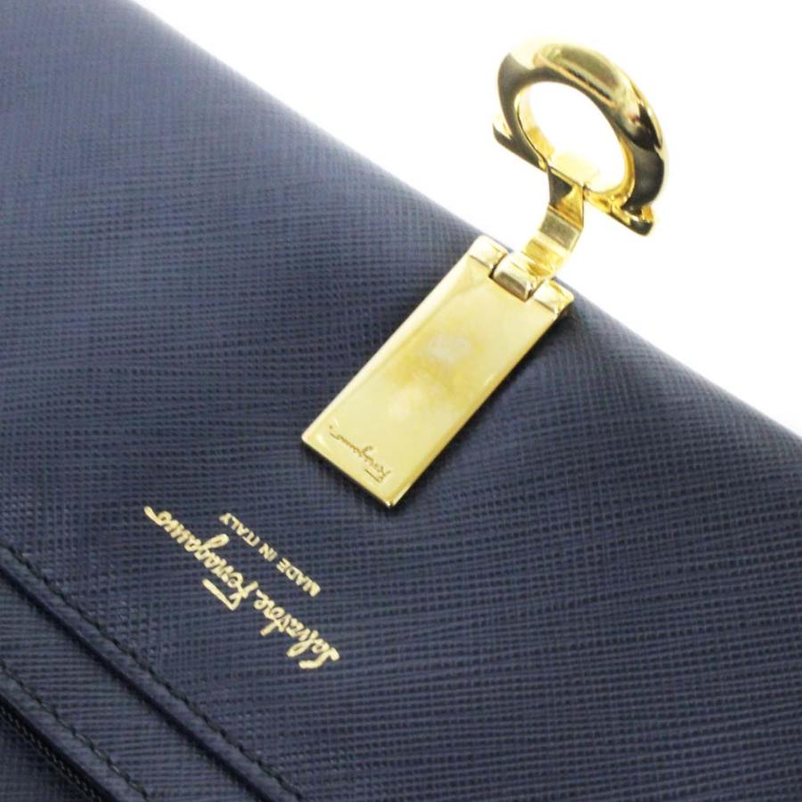 極美品 フェラガモ ガンチーニ柄 レザー 二つ折り 長財布 サルヴァトーレフェラガモ ガンチーニ 二つ折り 長財布