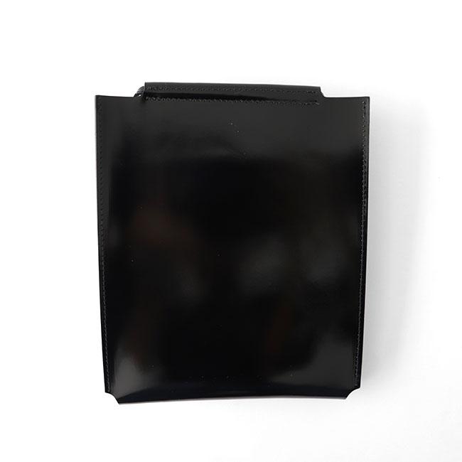 scye パテントレザーサコッシュ　黒 Scye（サイ） パテントレザー サコッシュ 3319-33315 ショルダーバッグ
