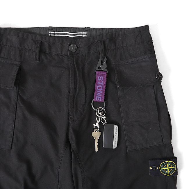 Stone Island ストーンアイランド カラビナ付き レタリング