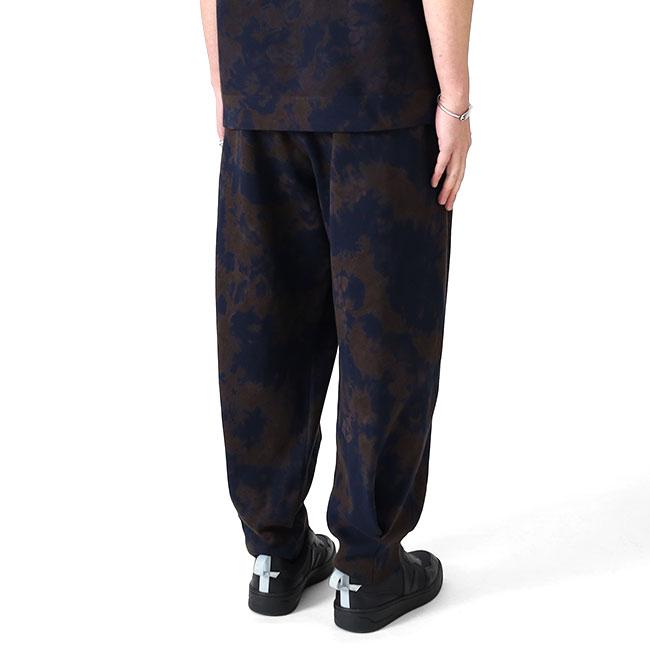 CFCL シーエフシーエル DYEING MILAN TUCKED PANTS ミラノリブ ムラ染め タックドパンツ CF011KF196 ニットパンツ タイダイ メンズの画像