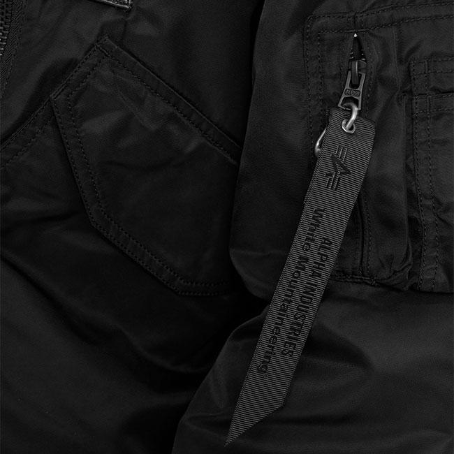 White Mountaineering × ALPHA INDUSTRIES ホワイトマウンテニアリング