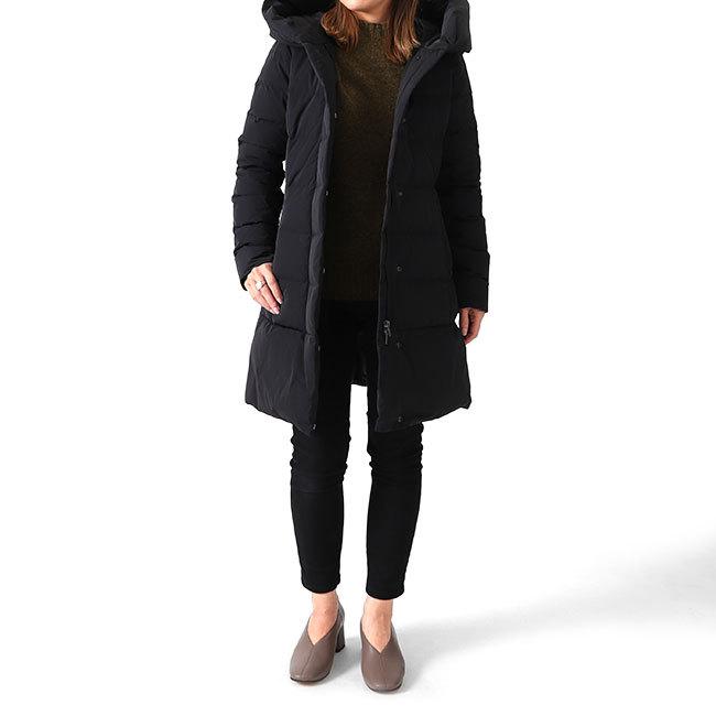 Woolrich ウールリッチ PUFFY PRESCOTT フード付き ダウンコート Woolrich ウールリッチ PUFFY PRESCOTT フード付き ダウンコート