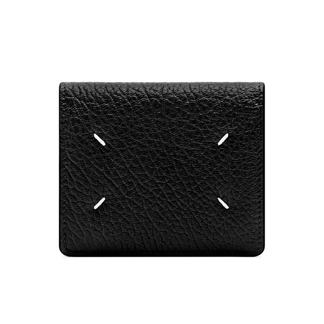 メリー ⭐️アニエスベー　二つ折り財布　 エンボス加工　ブラック Maison Margiela メゾンマルジェラ エンボス グレイニーレザー 二