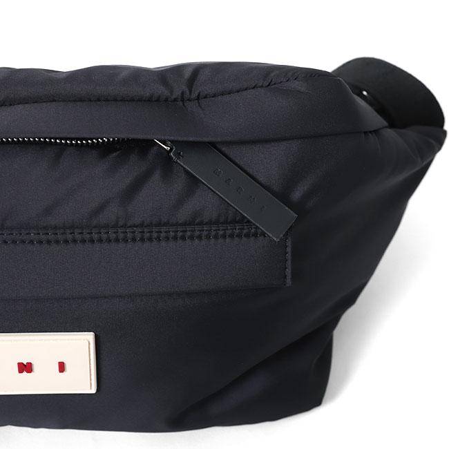 MARNI マルニ ロゴパッチ パフ ラージ ショルダー ベルトバッグ MARNI マルニ ロゴパッチ パフ ラージ ショルダー ベルトバッグ