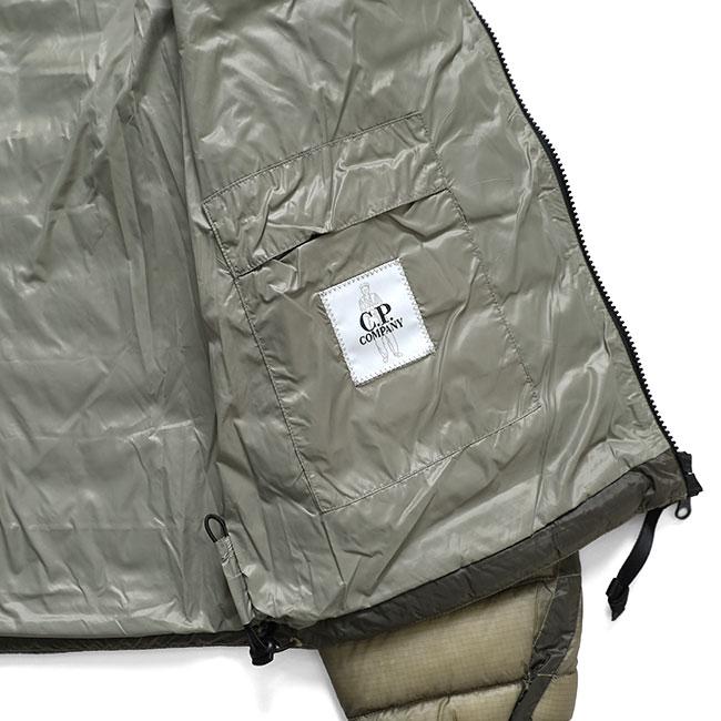 [SALE] C.P. Company シーピーカンパニー D.D. Shell スタンドカラー ライトダウンジャケット 19CMOW030A メンズの画像