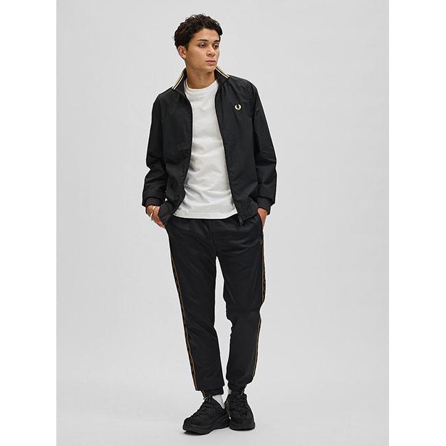 Fred Perry フレッドペリー スタンドカラー ナイロンジャケット J2660